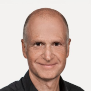 Dr.-Ing. Designer Oliver Stefani